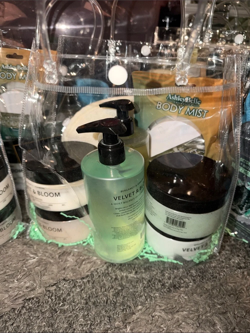 Bergamot & Amberwood Bath & Body Gift Set - Green & Yellow
